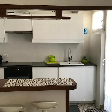 Valeryhomeholiday Centro Apartment *