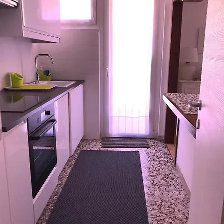 Valeryhomeholiday Centro Trento