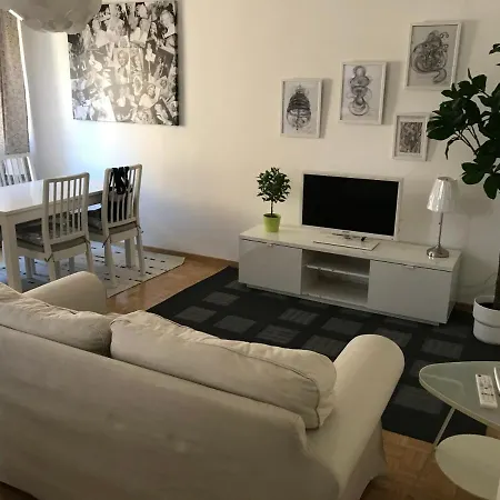 Valeryhomeholiday Centro * Trento
