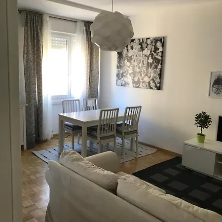 Valeryhomeholiday Centro * Trento